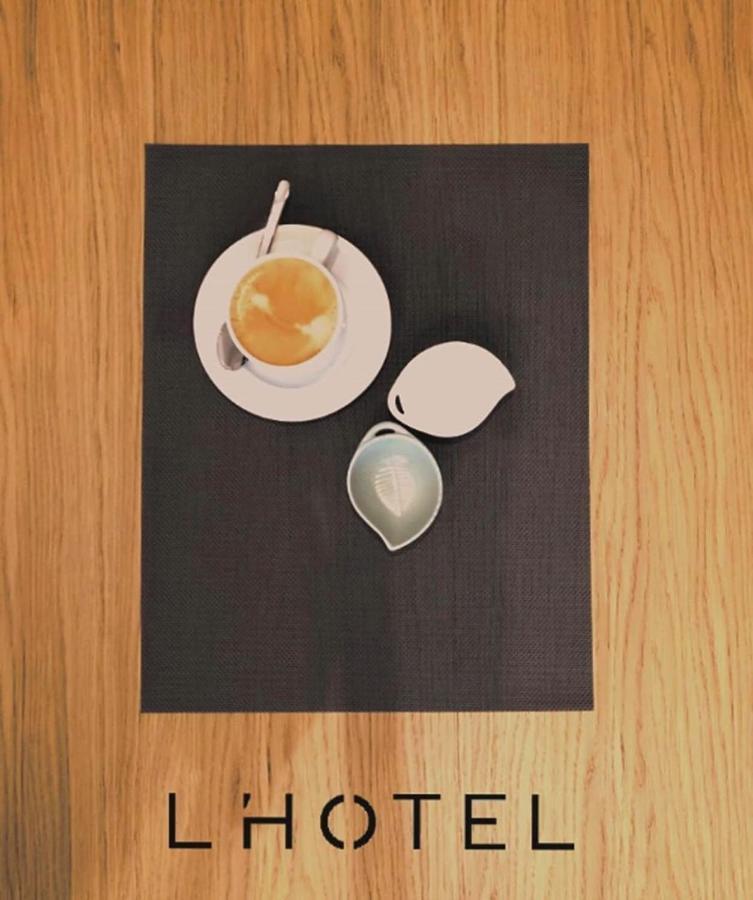 L'Hotelpz Призрен Екстериор снимка