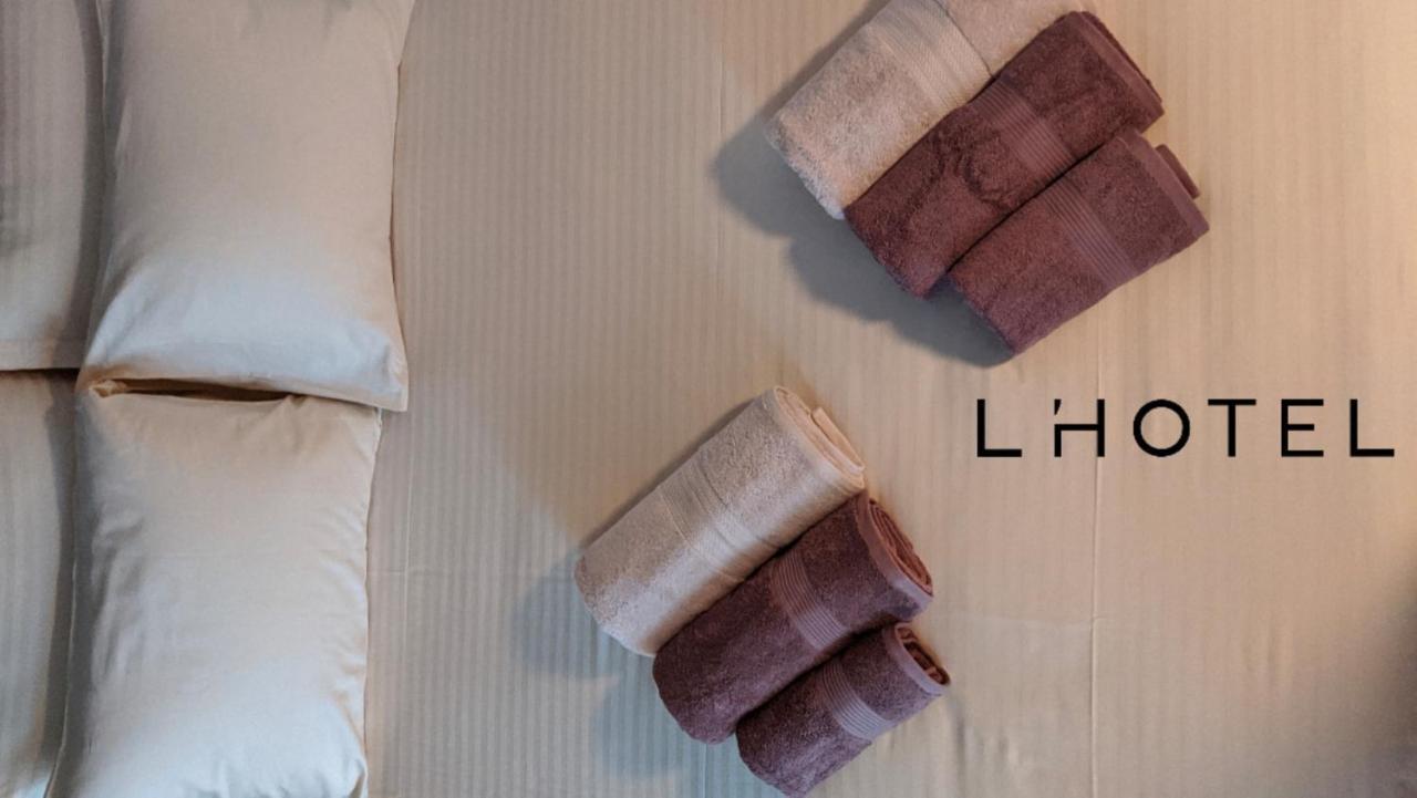 L'Hotelpz Призрен Екстериор снимка