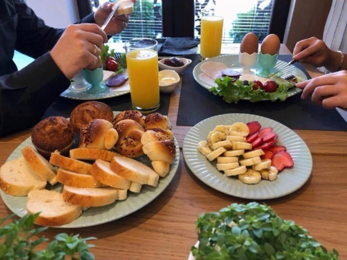 L'Hotelpz Призрен Екстериор снимка